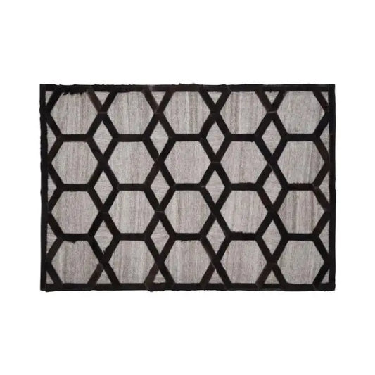 Bosie Safira Small Grey Rug with Black Hair on Leather  H14 x L14 x W122 AK Kin Garden Supplies
