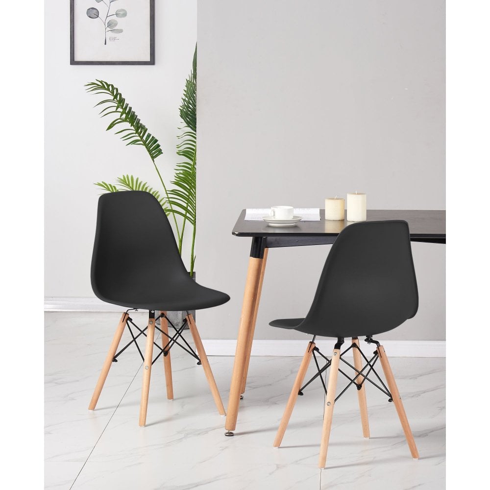 Halo Dining Table and Ghost Chair Set for 4 - Eiffel Plastic Chairs and a Rectangle Dining Table PN Home