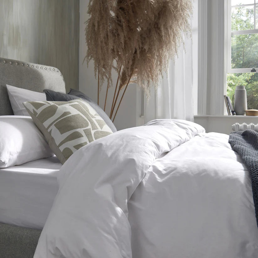 400 Thread Count Silky Smooth 100% BCI Cotton Duvet Cover - Crisp White House, Home & Garden