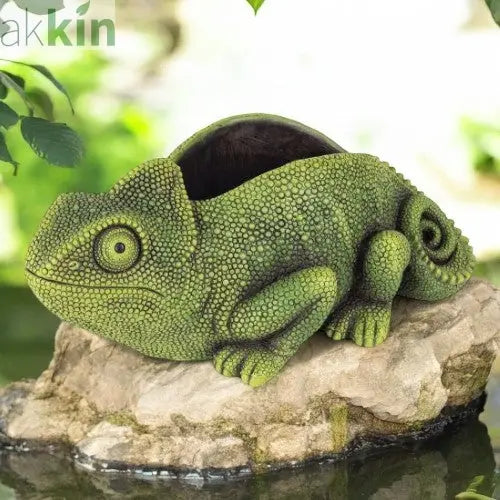 Chameleon Cement Garden Planter / Ornament AK Kin Garden Supplies