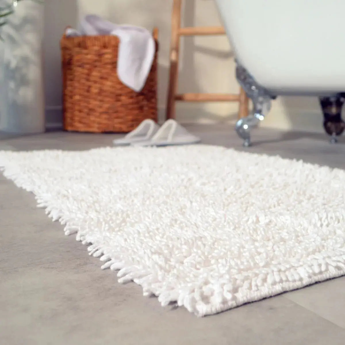 Curly Tumble Twist Bath Mat - 100% Cotton White AK Kin Garden Supplies