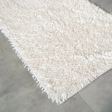 Curly Tumble Twist Bath Mat - 100% Cotton White AK Kin Garden Supplies