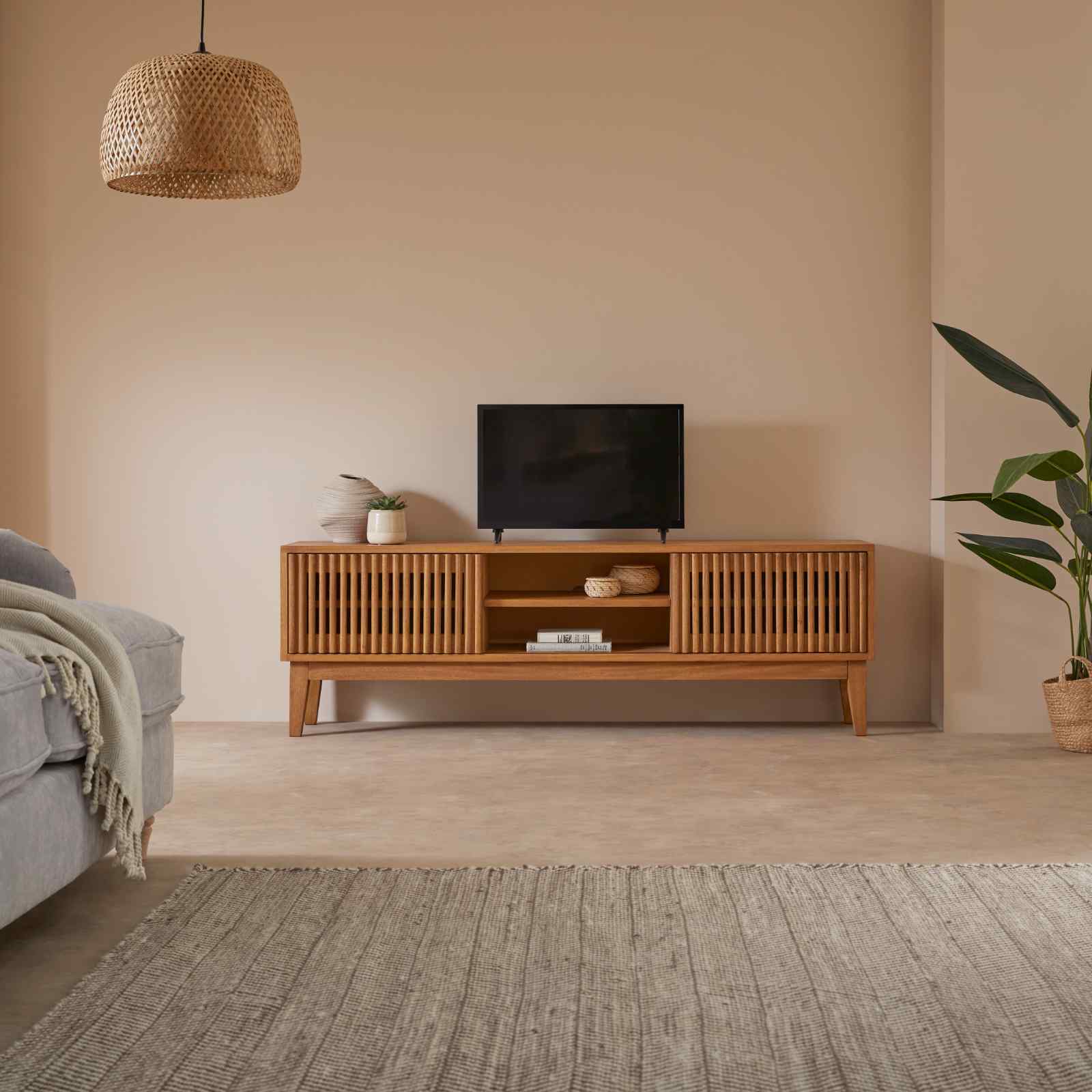 Melia Media Unit with Sliding Doors Fishe and Lilly