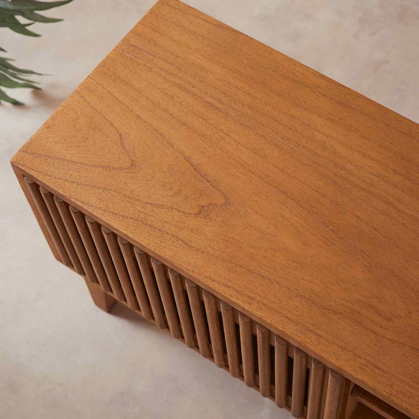 Melia Media Unit with Sliding Doors Fishe and Lilly