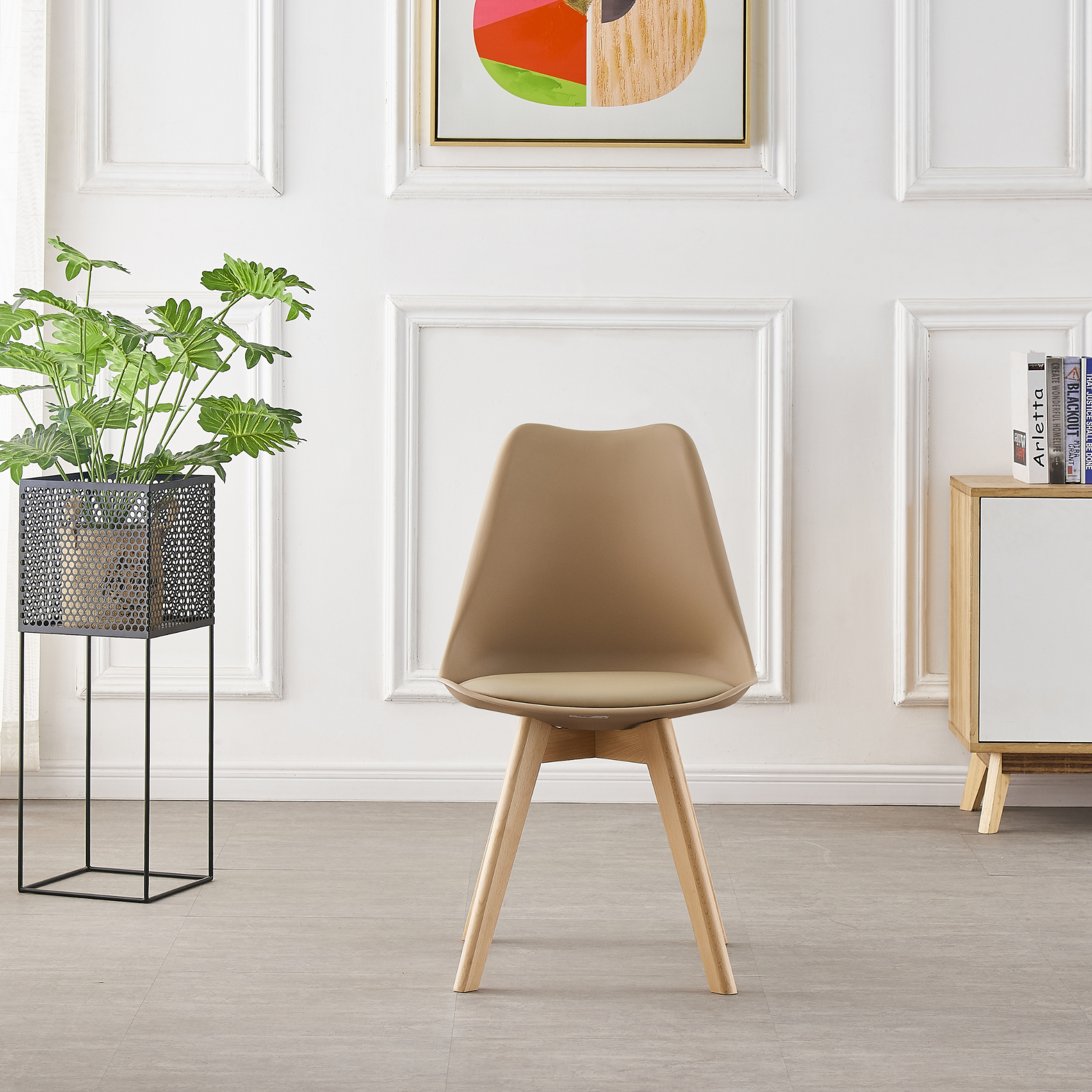 White Halo Dining Table & Set of 4 Lorenzo Jamie Tulip Dining Chairs with Padded Seat PN Home