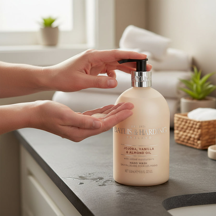 Baylis And Harding Hand Wash 500ml Jojoba Vanilla And Almond Oil